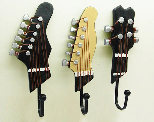 GuitarPick Hooks: Vintage-Style Wall Decor